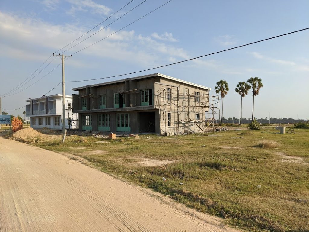 後ろの開発速度を見てください。